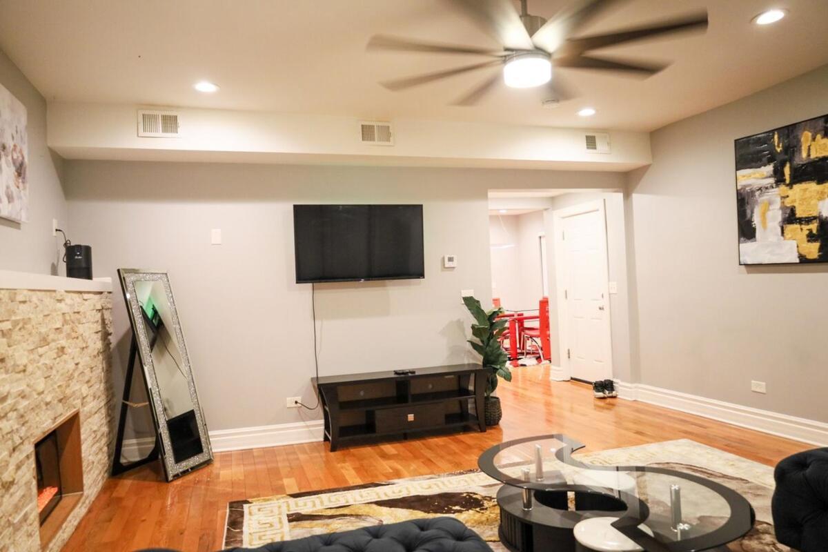 Gorgeous 4Bdr In Chicago,15Mins From Dwtn Apartment Ngoại thất bức ảnh