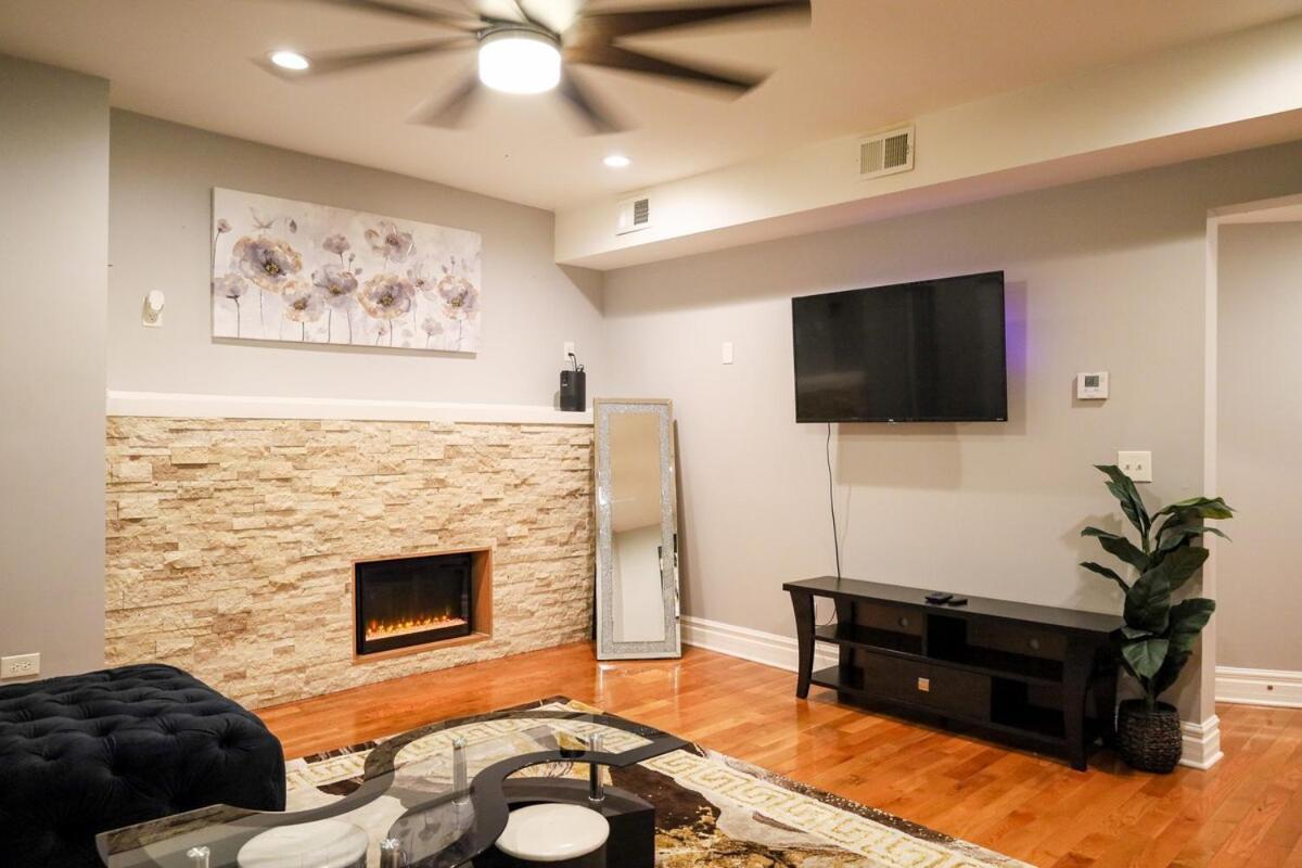 Gorgeous 4Bdr In Chicago,15Mins From Dwtn Apartment Ngoại thất bức ảnh